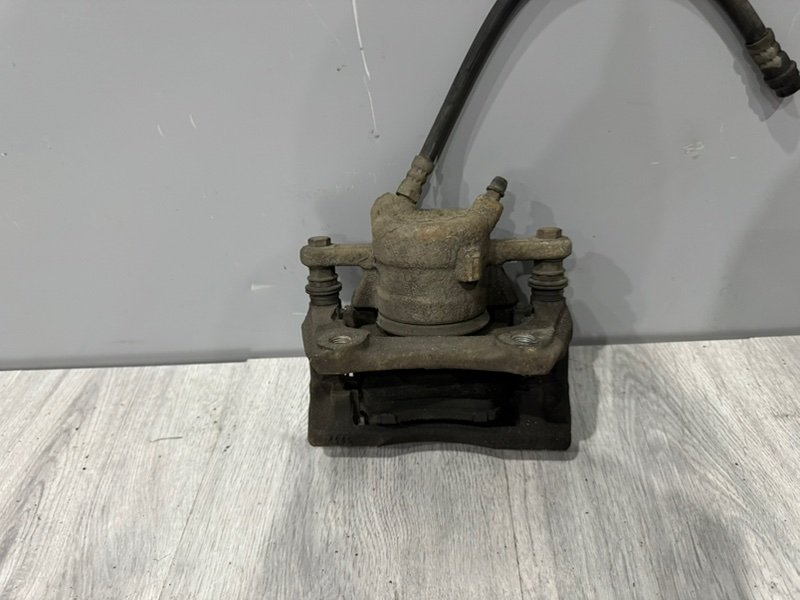 Суппорт тормозной передний правый, 1500 рублей, Москва