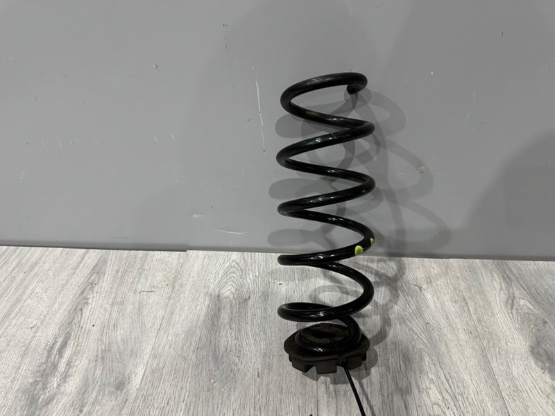 Пружина задняя, 500 рублей, Москва