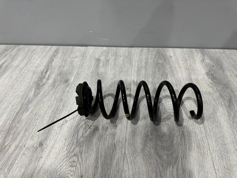 Пружина задняя, 500 рублей, Москва