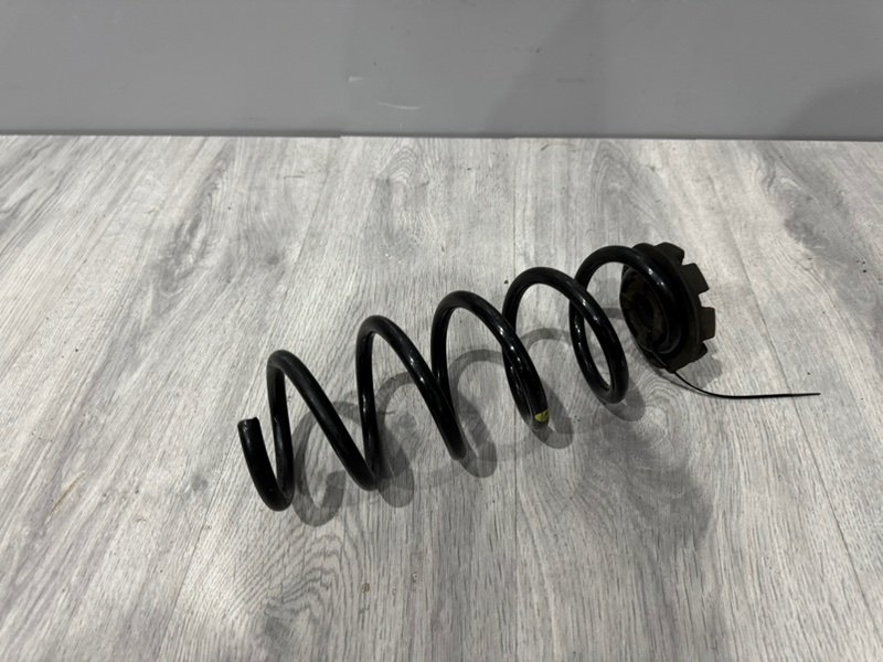 Пружина задняя, 500 рублей, Москва