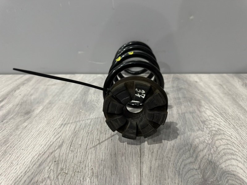 Пружина задняя, 500 рублей, Москва