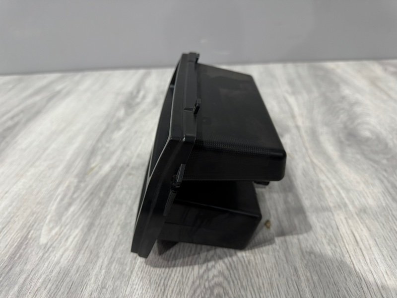 Ящик передней консоли, 500 рублей, Москва