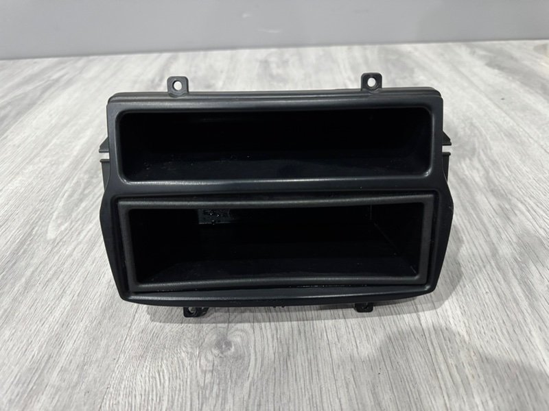 Ящик передней консоли, 500 рублей, Москва