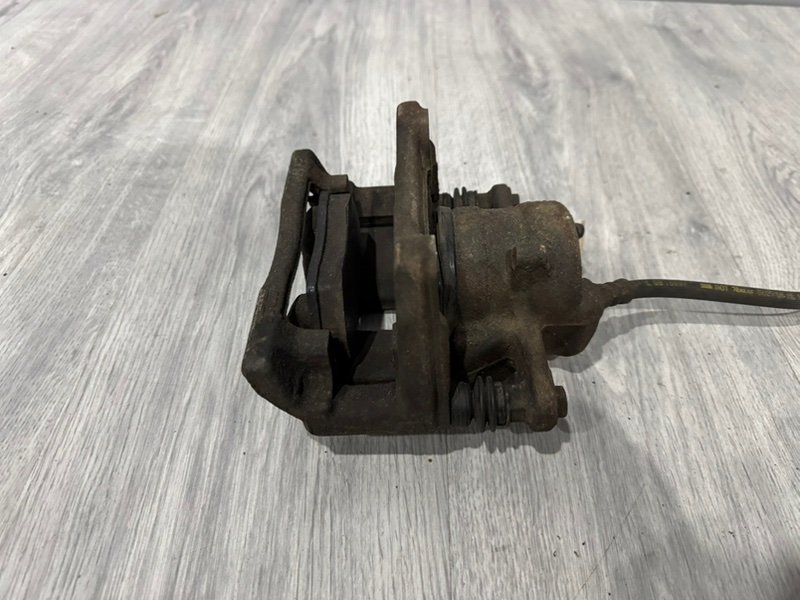 Суппорт тормозной передний левый, 1500 рублей, Москва