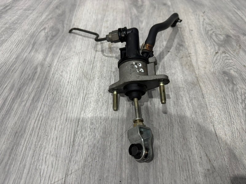 Главный цилиндр сцепления, 1000 рублей, Москва