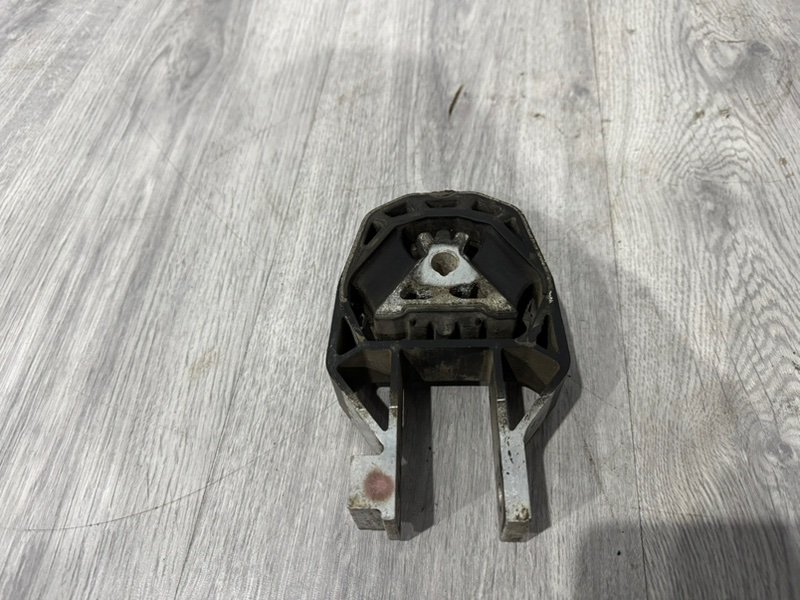 Опора КПП, 1000 рублей, Москва