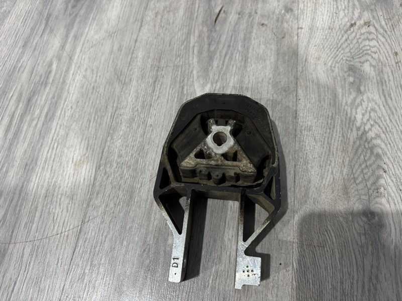 Опора КПП, 1000 рублей, Москва