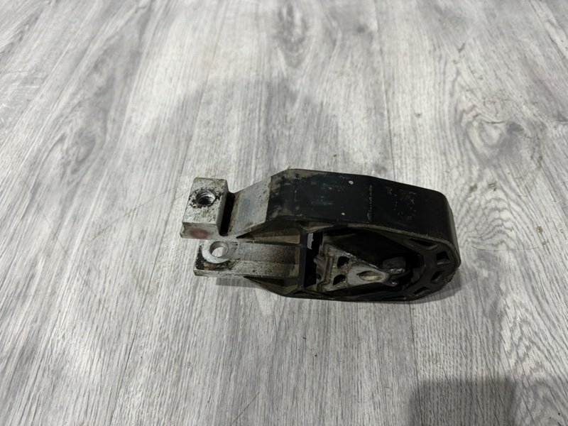 Опора КПП, 1000 рублей, Москва