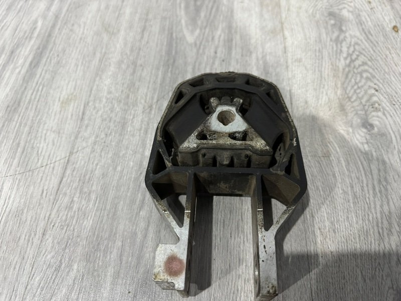 Опора КПП, 1000 рублей, Москва