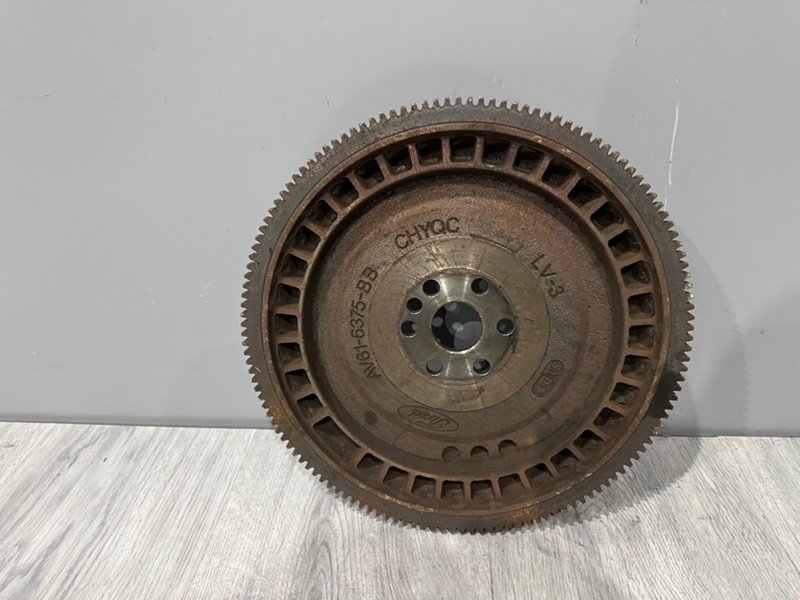 Маховик, 1500 рублей, Москва