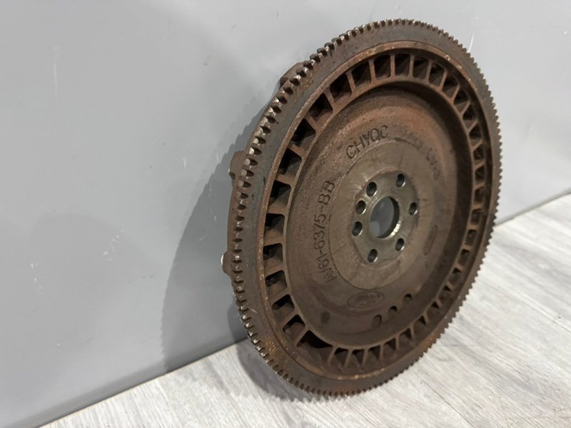 Маховик, 1500 рублей, Москва