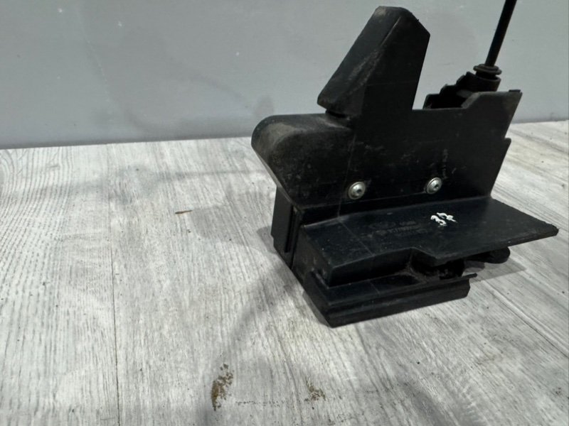 Замок двери передней правой, 2000 рублей, Москва