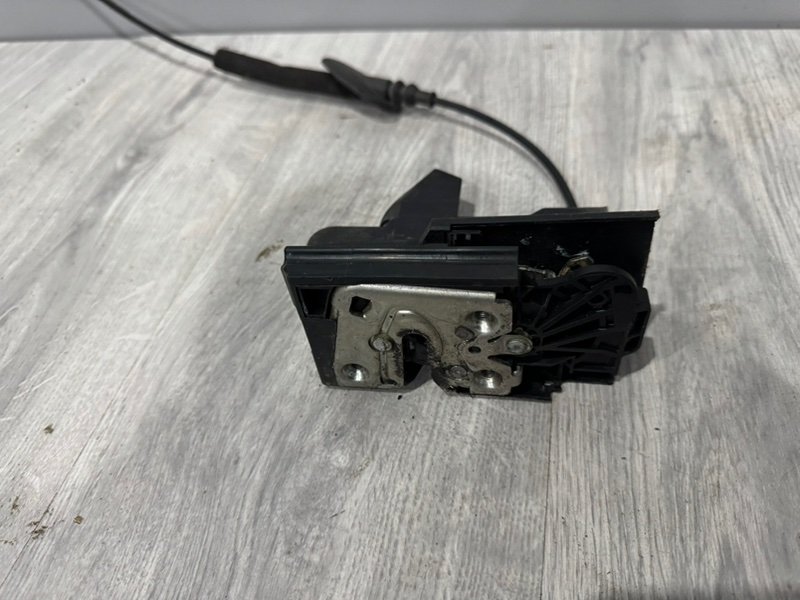 Замок двери передней правой, 2000 рублей, Москва