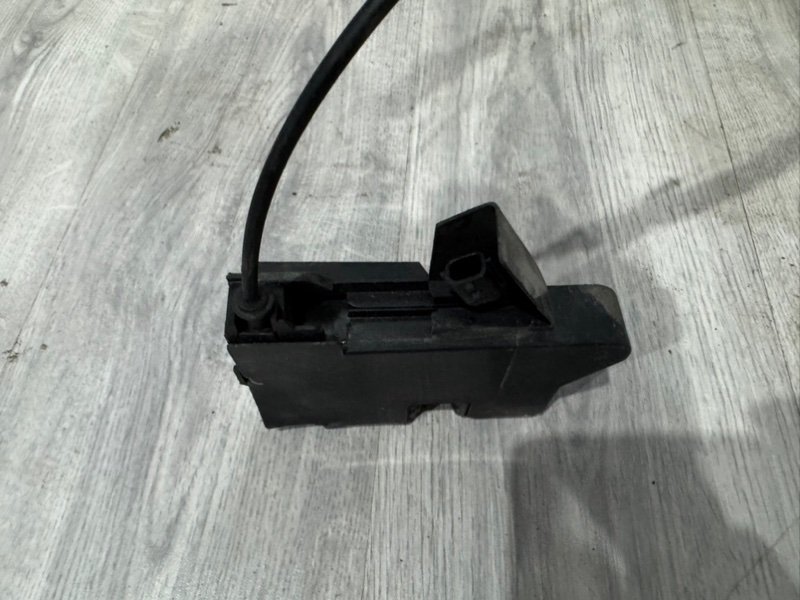 Замок двери передней правой, 2000 рублей, Москва