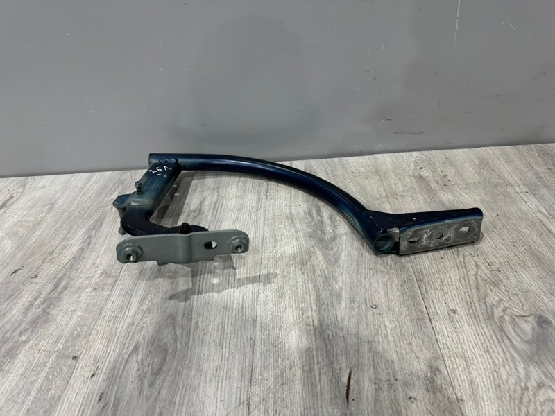 Петля крышки багажника, 1400 рублей, Москва