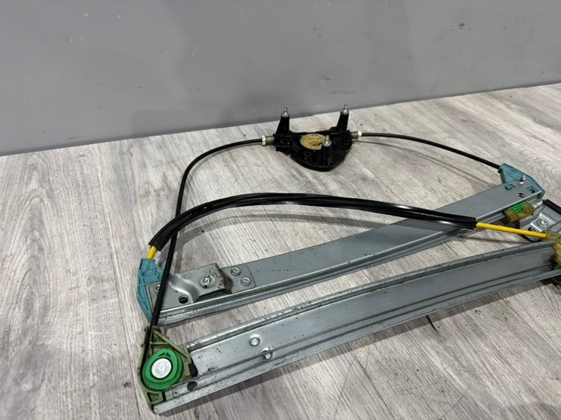 Стеклоподъемник передний, 1000 рублей, Москва