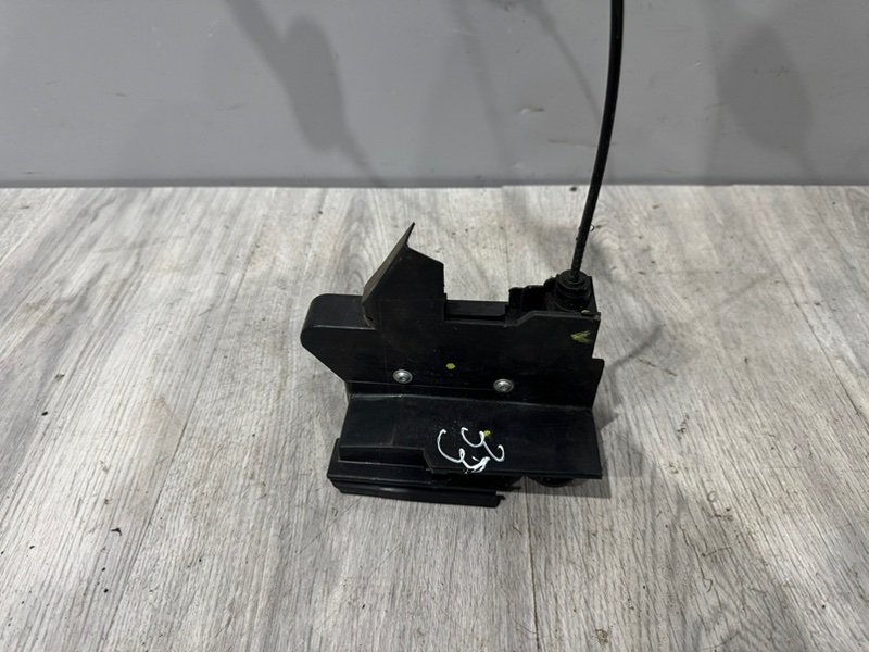 Замок двери задней правой, 2000 рублей, Москва