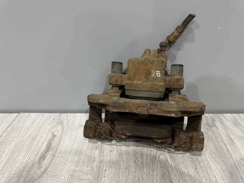 Суппорт тормозной передний правый, 1000 рублей, Москва