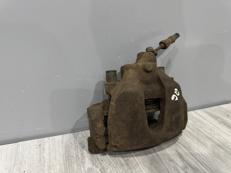 Суппорт тормозной передний левый, 1000 рублей, Москва