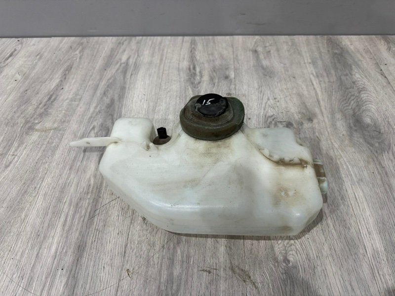 Бачок омывателя лобового стекла, 900 рублей, Москва