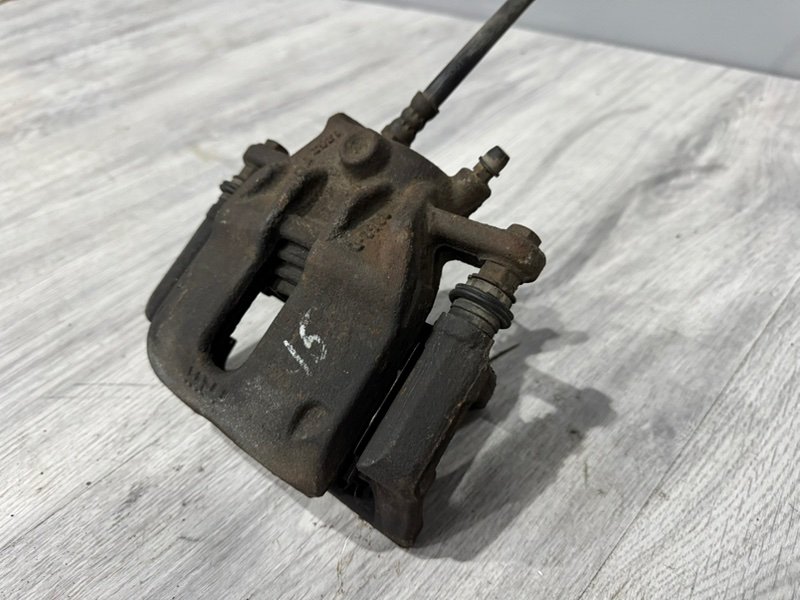 Суппорт тормозной передний левый, 1500 рублей, Москва