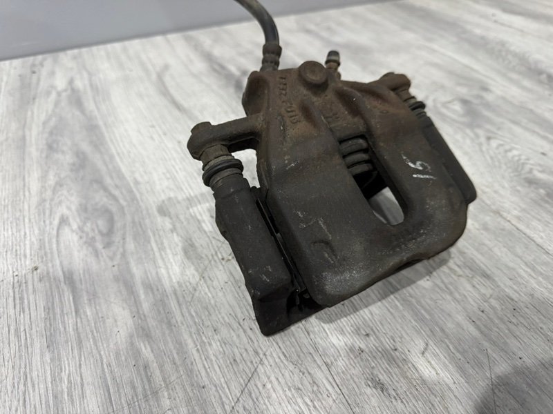 Суппорт тормозной передний левый, 1500 рублей, Москва