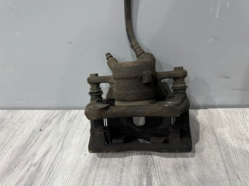 Суппорт тормозной передний левый, 1500 рублей, Москва