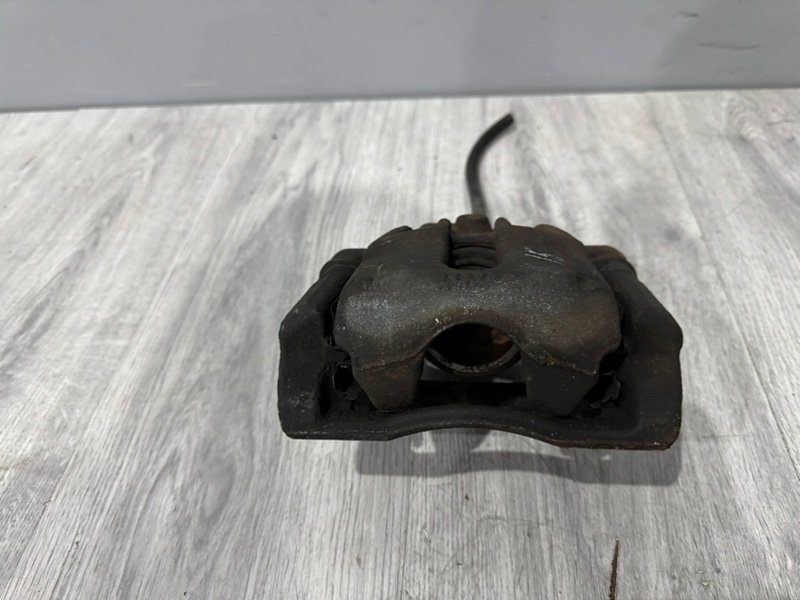 Суппорт тормозной передний левый, 1500 рублей, Москва