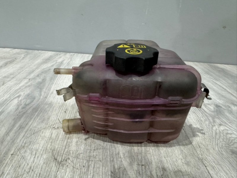 Бачок расширительный, 1000 рублей, Москва