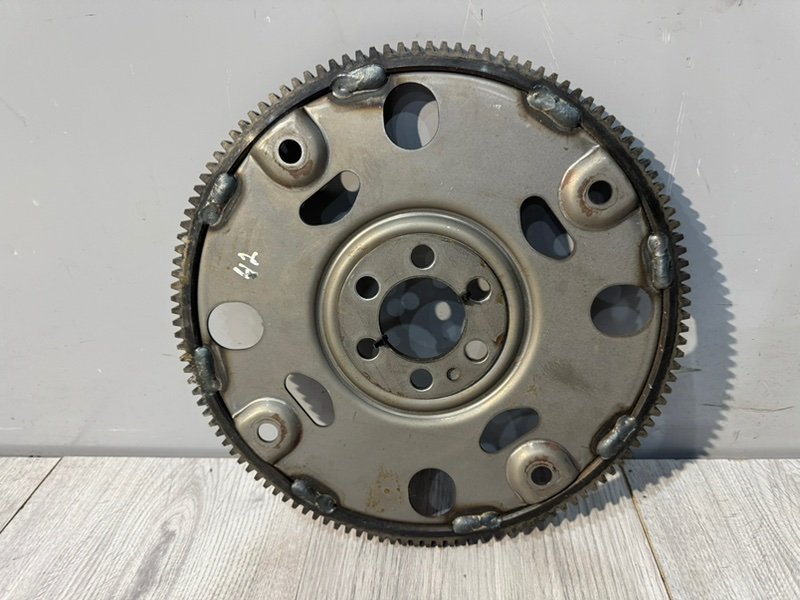 Маховик, 2000 рублей, Москва