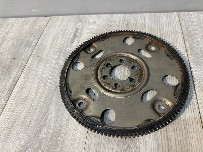 Маховик, 2000 рублей, Москва