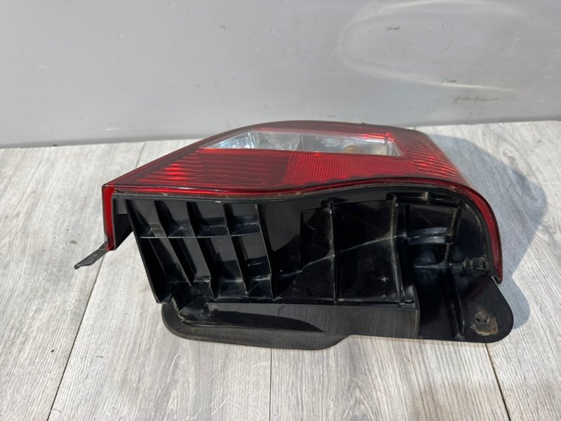 Фонарь задний правый, 2500 рублей, Москва