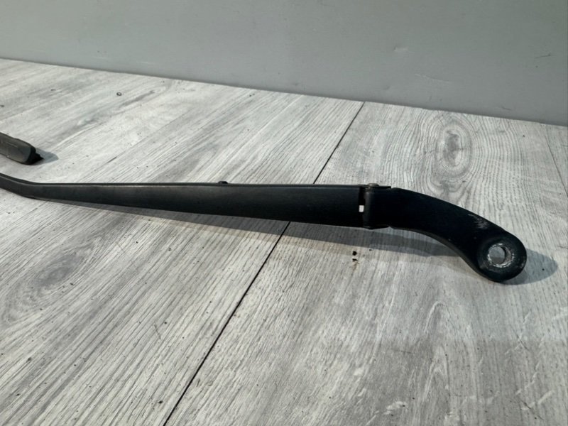 Поводок стеклоочистителя передний, 1000 рублей, Москва