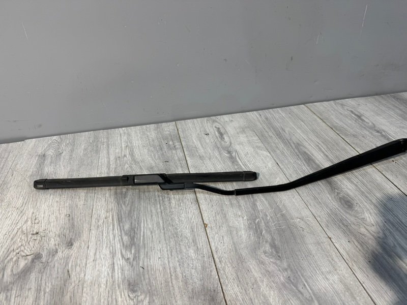 Поводок стеклоочистителя передний, 1000 рублей, Москва