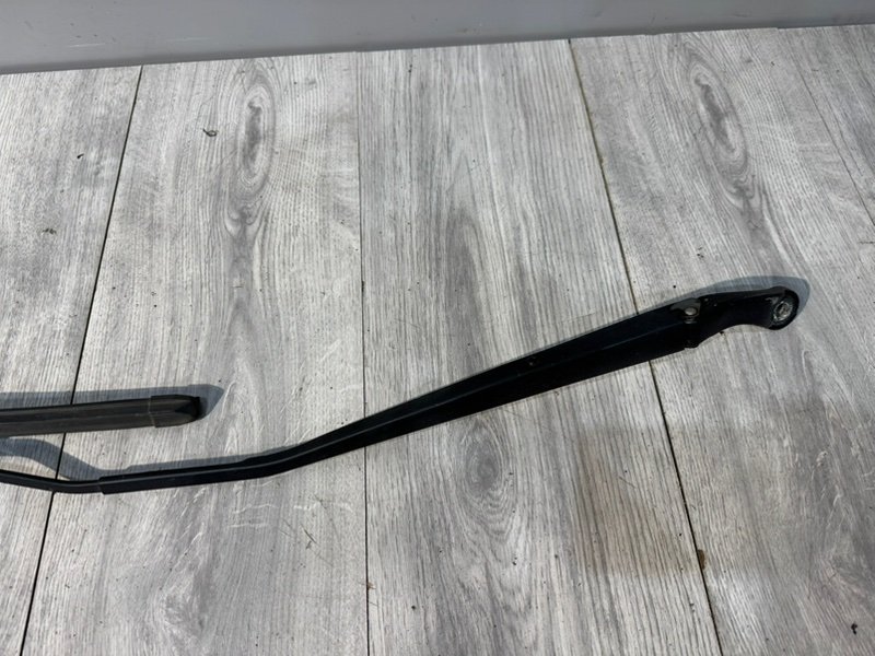 Поводок стеклоочистителя передний, 1000 рублей, Москва