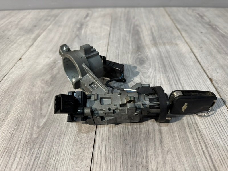 Замок зажигания, 2500 рублей, Москва