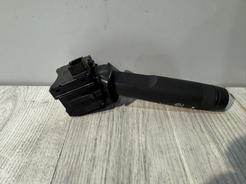 Переключатель стеклоочистителей, 500 рублей, Москва