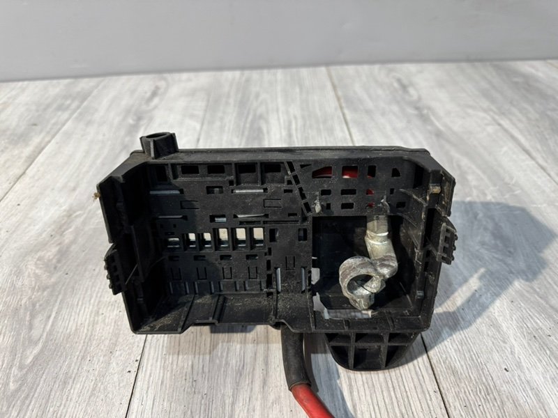 Блок предохранителей, 2000 рублей, Москва