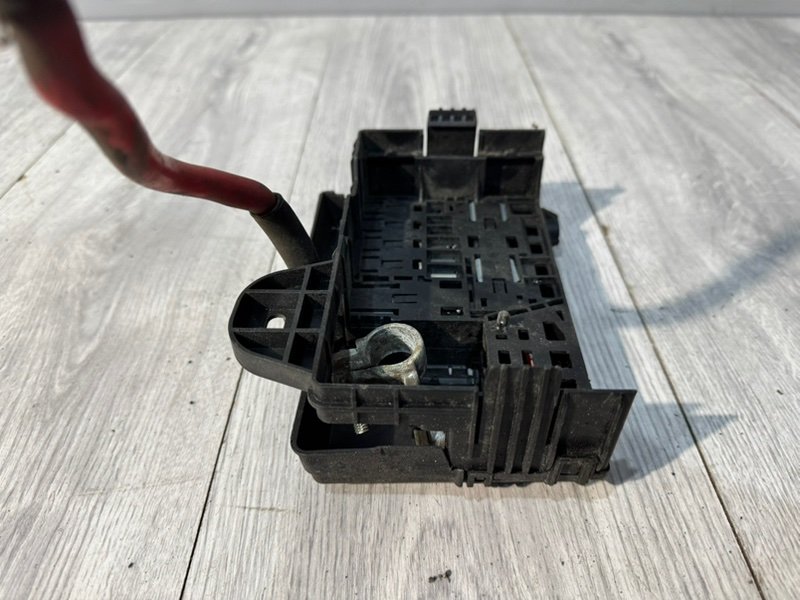 Блок предохранителей, 2000 рублей, Москва