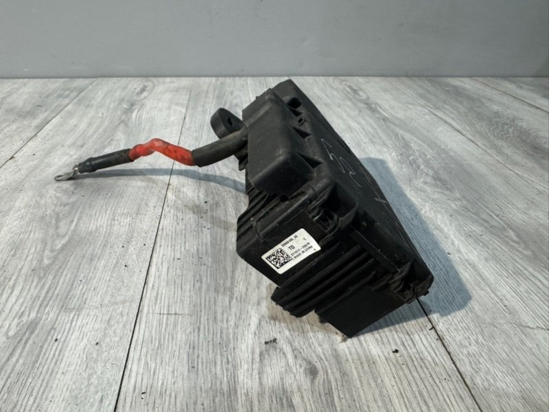 Блок предохранителей, 2000 рублей, Москва