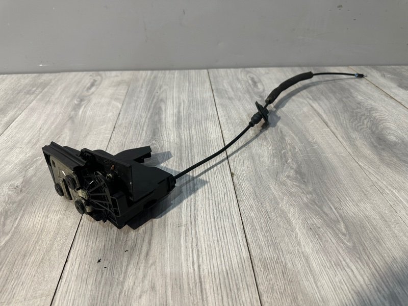 Замок двери задней правой, 2000 рублей, Москва