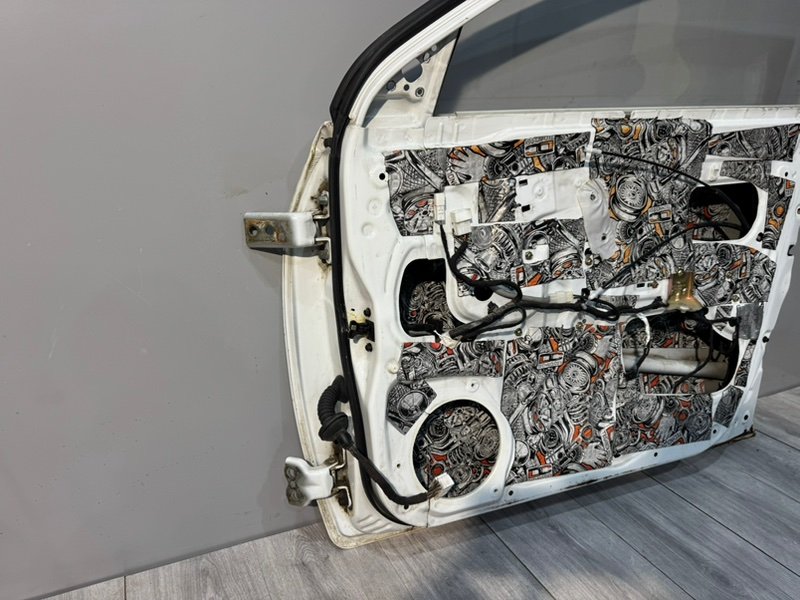 Дверь передняя правая, 8000 рублей, Москва