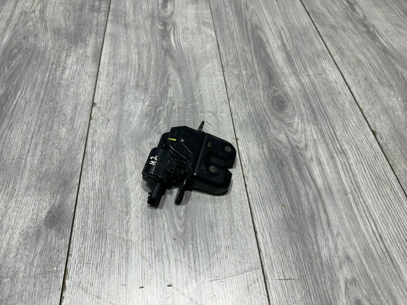 Замок багажника, 1500 рублей, Москва