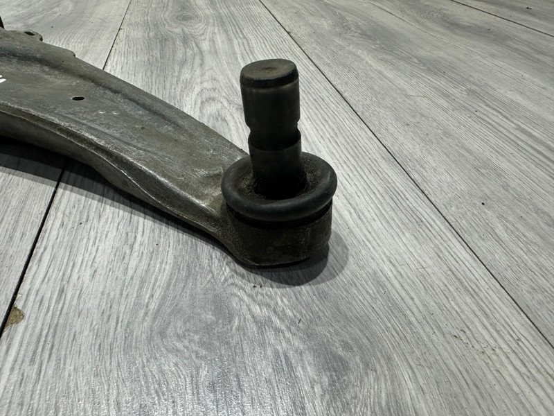 Рычаг передний правый, 5000 рублей, Москва