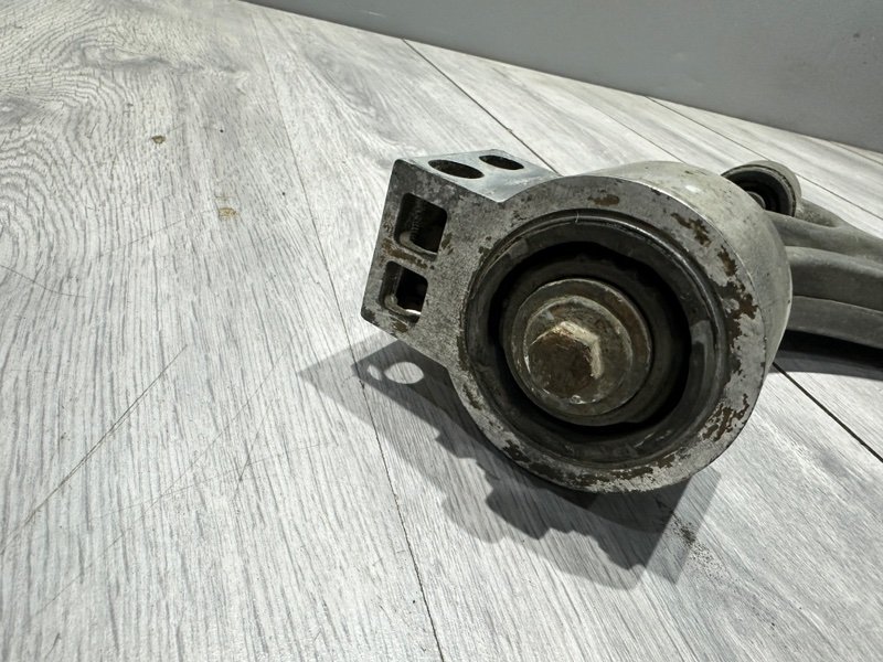 Рычаг передний правый, 5000 рублей, Москва