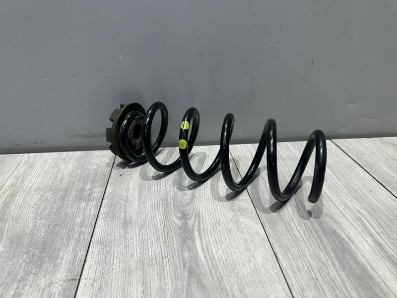 Пружина задняя, 500 рублей, Москва