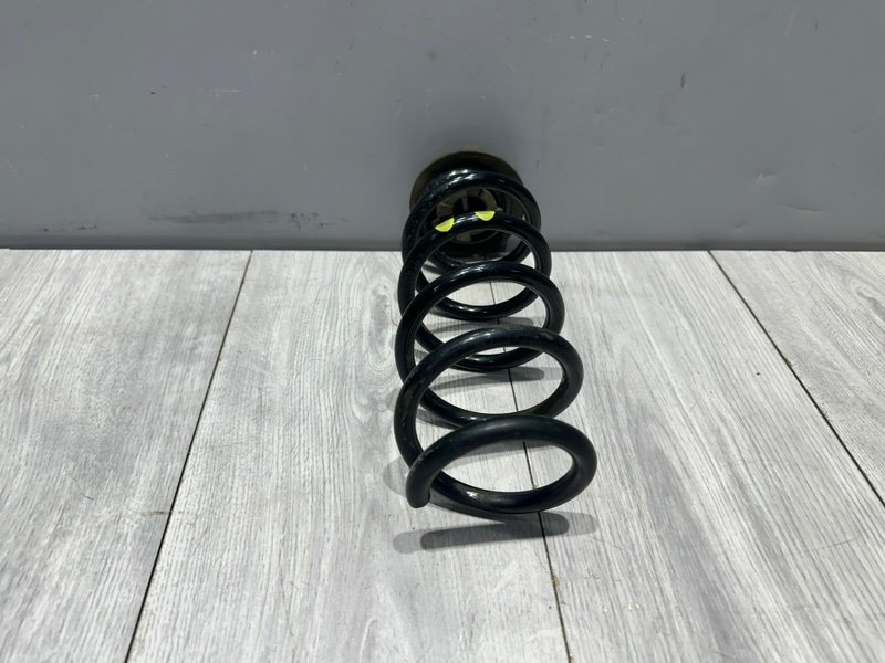 Пружина задняя, 500 рублей, Москва