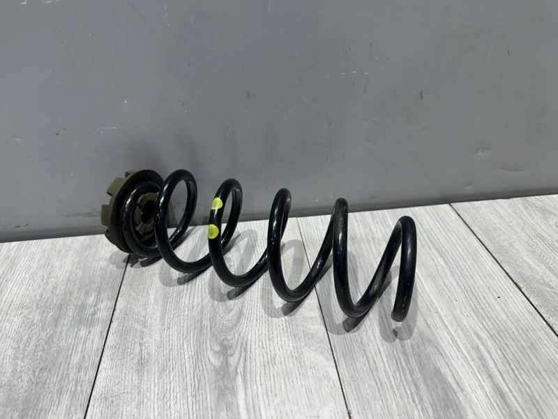 Пружина задняя, 500 рублей, Москва