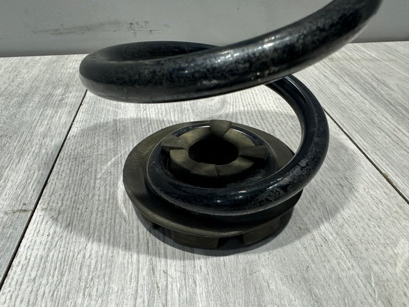 Пружина задняя, 500 рублей, Москва