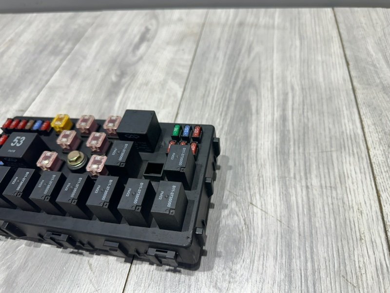 Блок предохранителей под капот, 1000 рублей, Москва